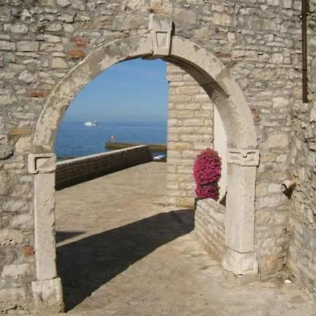 Gianna 2, 600 M From The *